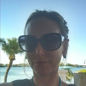 Meet your Posher, Karrie